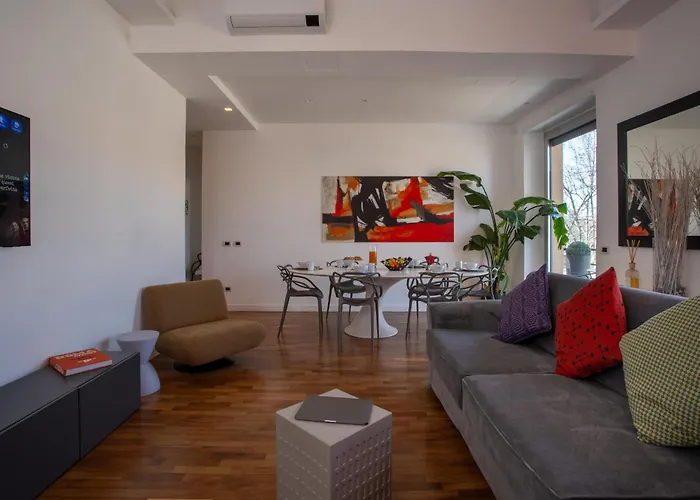 Pgrhome Riverside Апартаменты